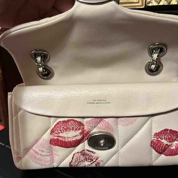 Coach Tabby Shoulder Bag 20 With Quilting And Lip Print - Picture 7 of 8